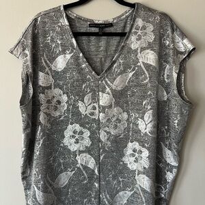 White House Black Market Gray and White Floral Blouse